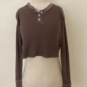 Cropped brown hendly shirt